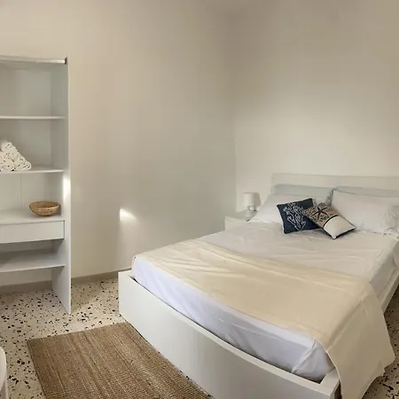 Sole In Giulia Sul Mare ماراوْسا