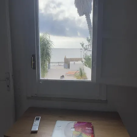 Sole In Giulia Sul Mare ماراوْسا