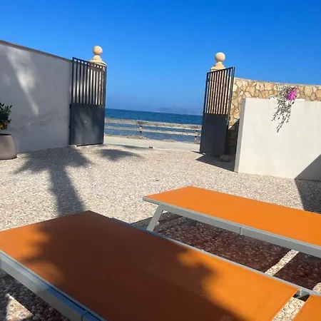 Sole In Giulia Sul Mare ماراوْسا