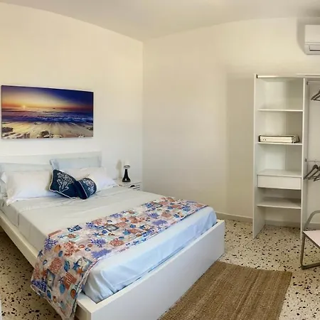 Sole In Giulia Sul Mare